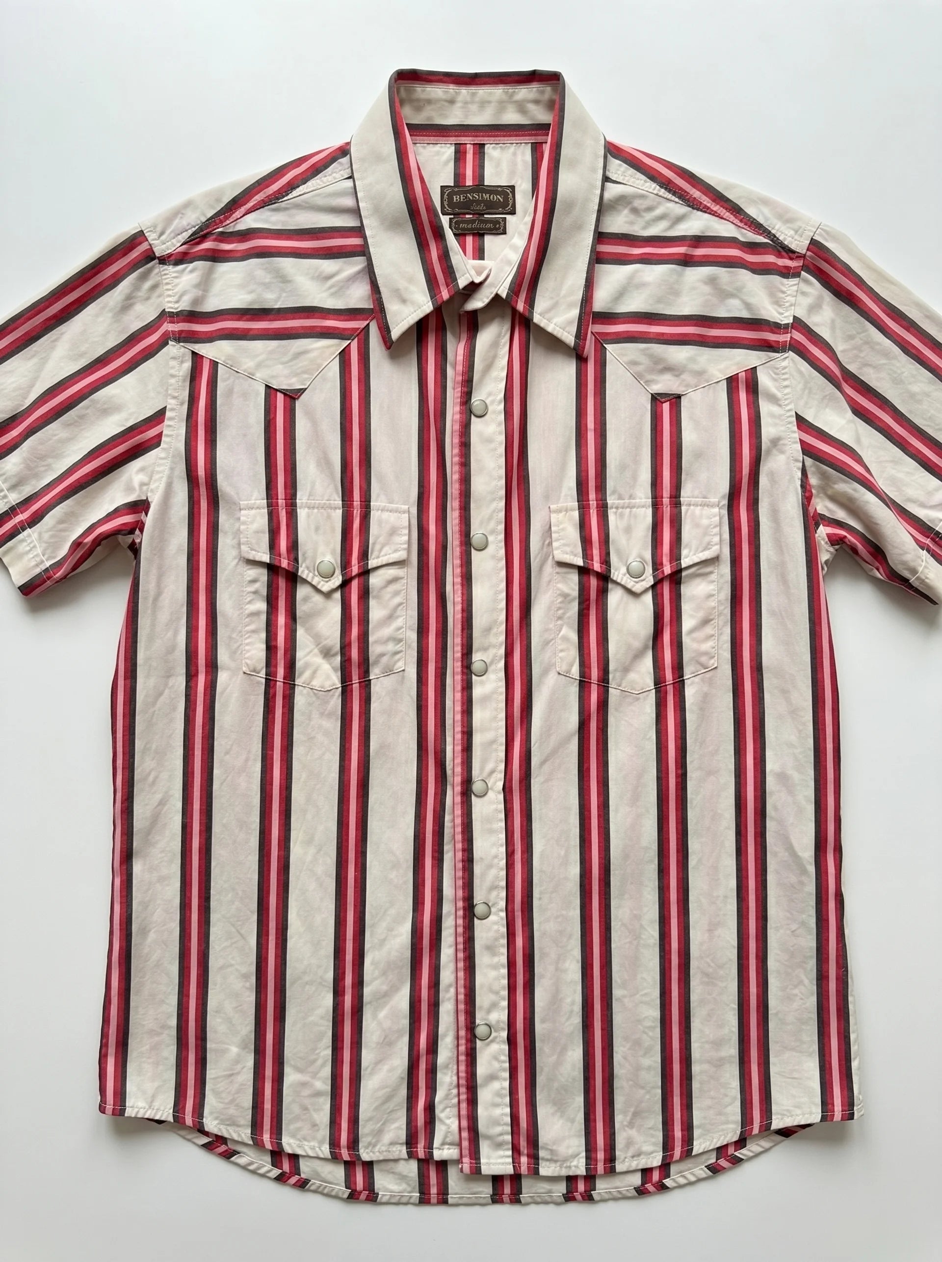 Camisa manga corta BENSIMON — Rayas Verticales Rojo y Crudo con Broches
