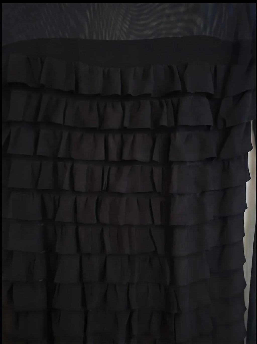 Vestido Negro MASSIMO DUTTI — Tejido semitransparente con Volados en Capas